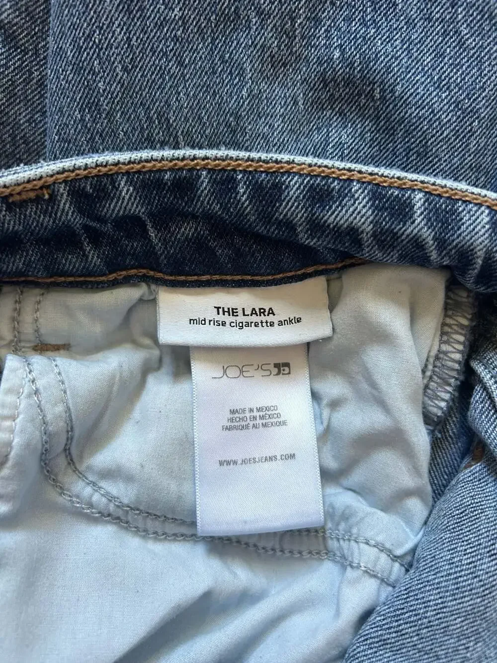 Joe's Jeans The Lara Mid Rise Cigarette Ankle Distressed Denim Jeans Size 26